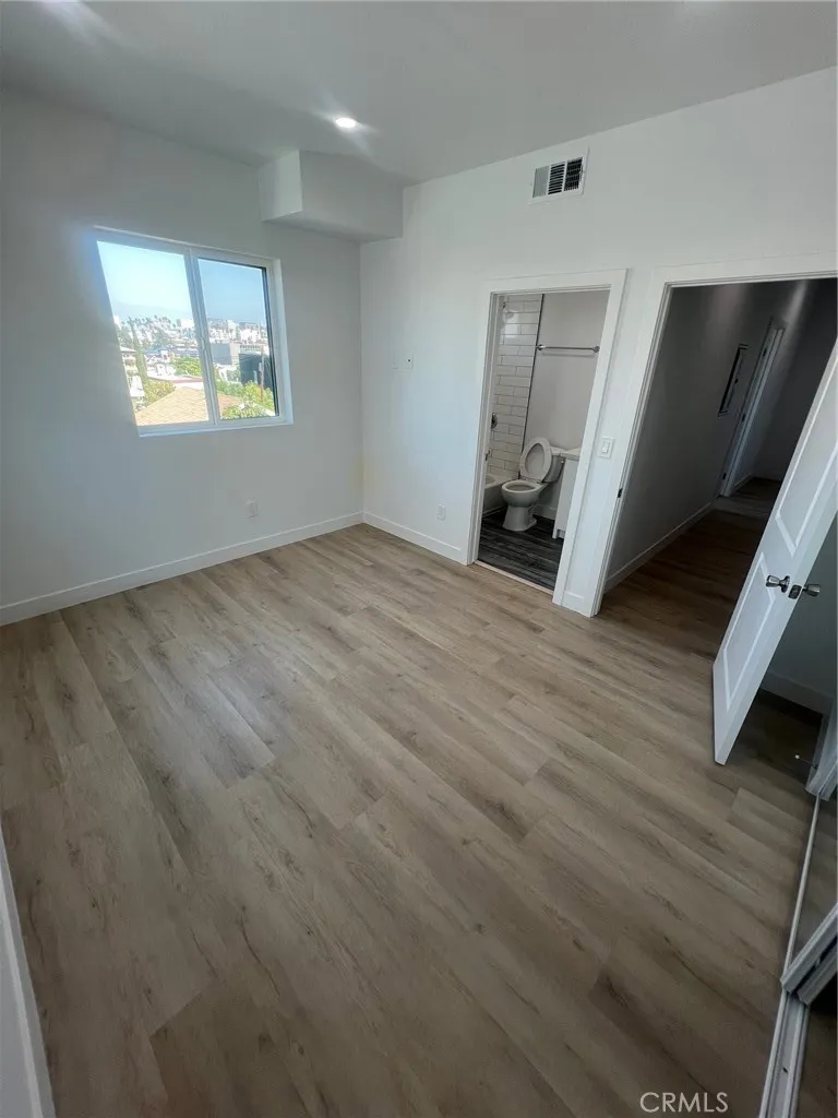 1128 Ardmore, Los Angeles, California 90006 home-pic-21